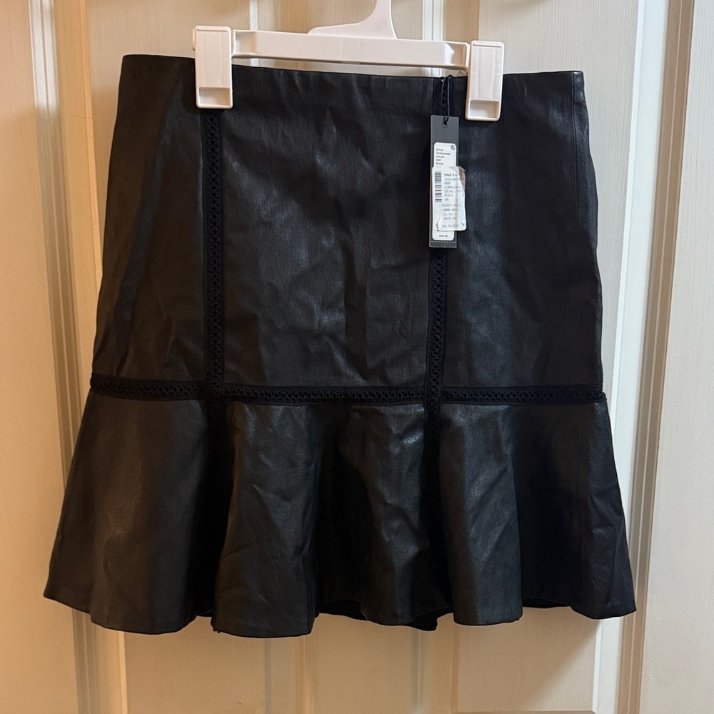 alice + olivia delma NWT leather skirt